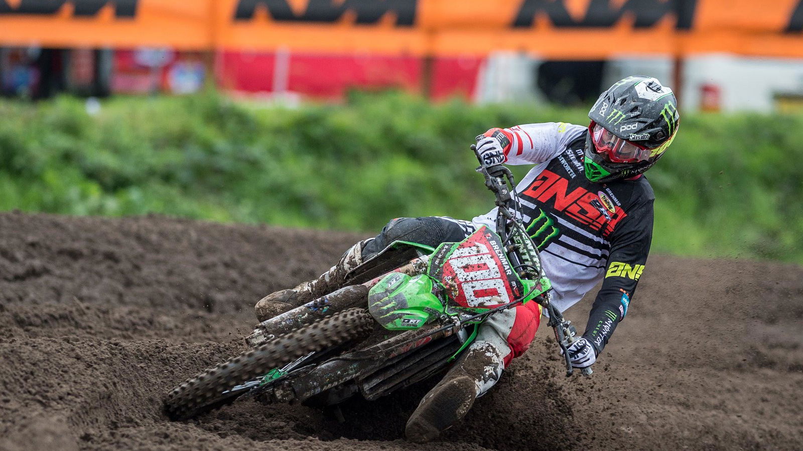Motocross: Tommy Searle claims first MX1 title at Foxhills